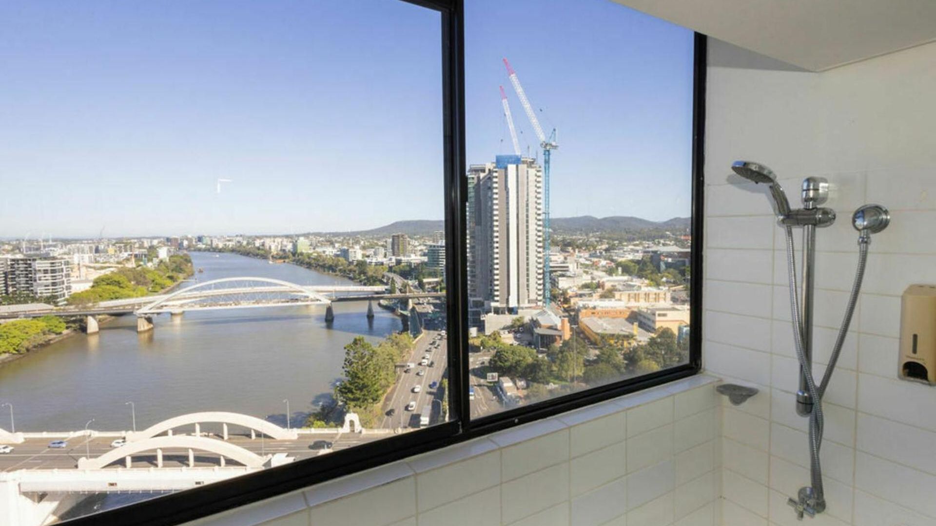 Apartment Sky High River View In *