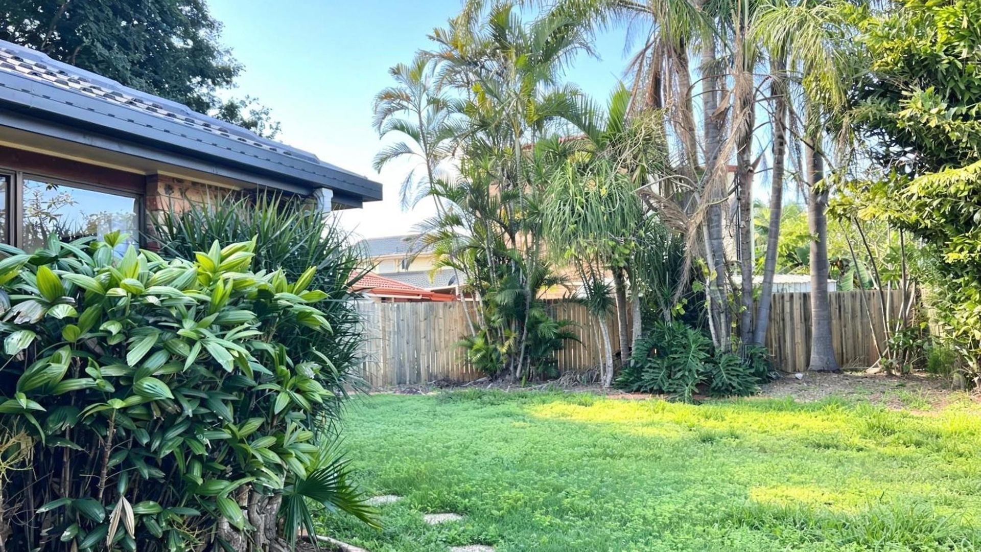 Elegant Family Runcorn With Parking Apartment Brisbane