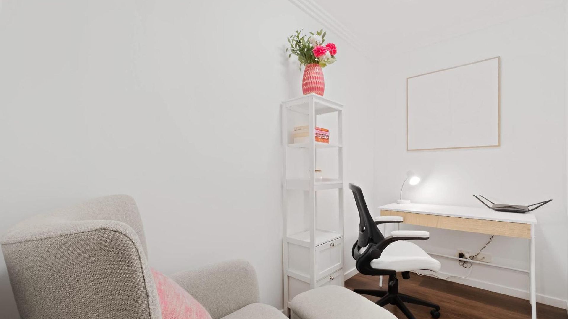 Urban Retreat 1bed-1bath-study-balcony-1car Brisbane