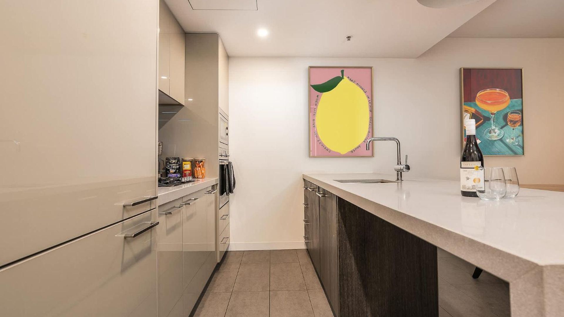 Rooftop Pool 1br At The Gabba With Views Apartment *