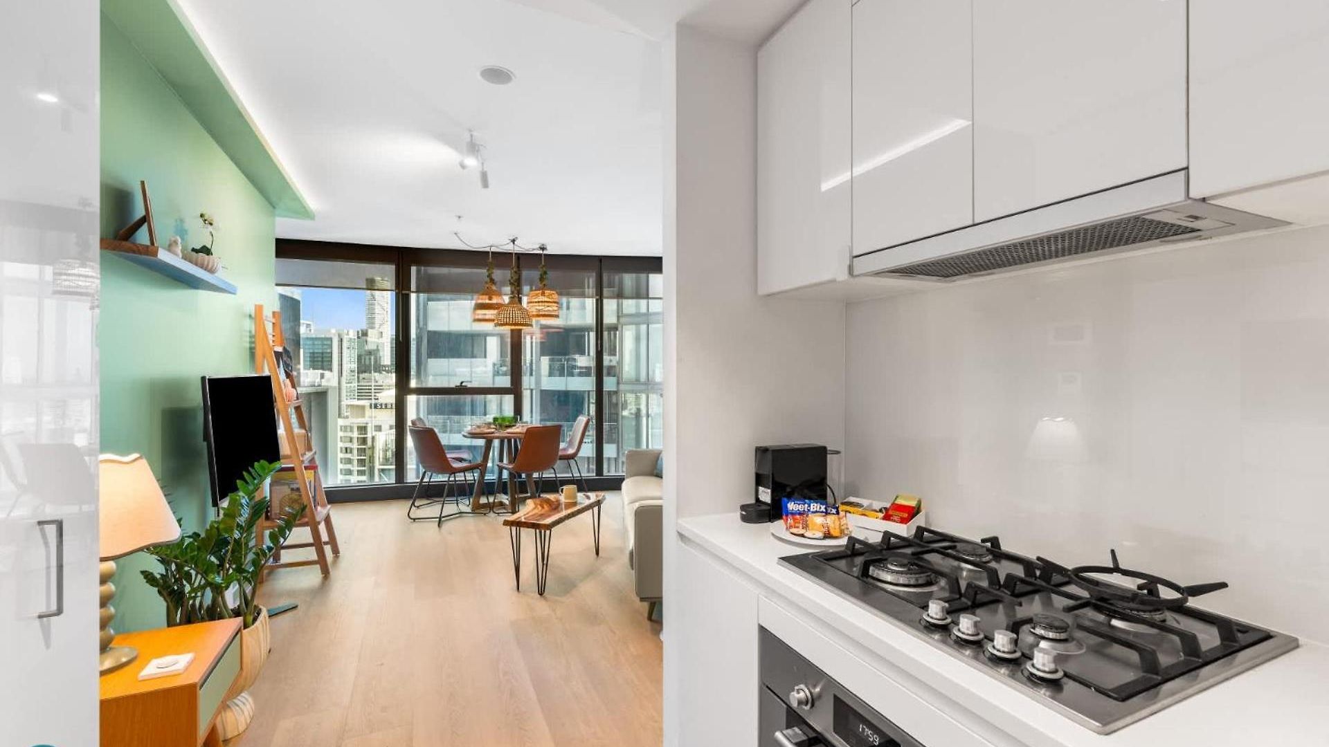 Sky Tower 1br Luxe Retreat Pool & Gym
