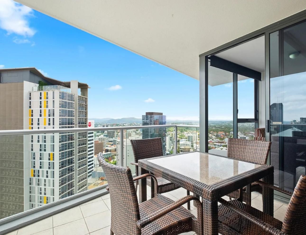 Aurora Tower Apartment Brisbane