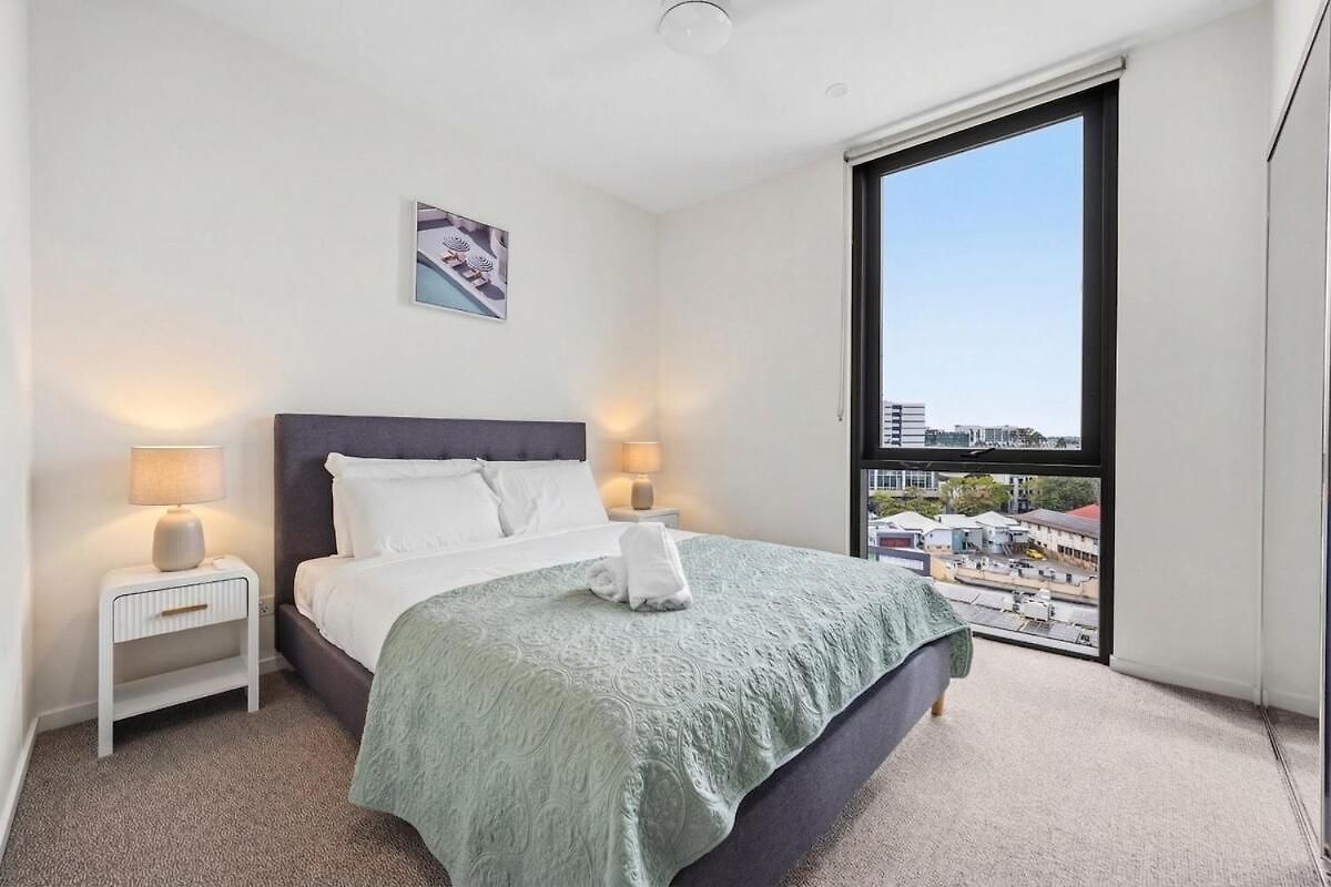 2b2b In West Village Enjoy Eats, Grocery And Vibes * Brisbane