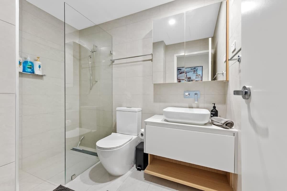 Sophisticated Elegance - 2bed-2bath-2car-balcony Brisbane