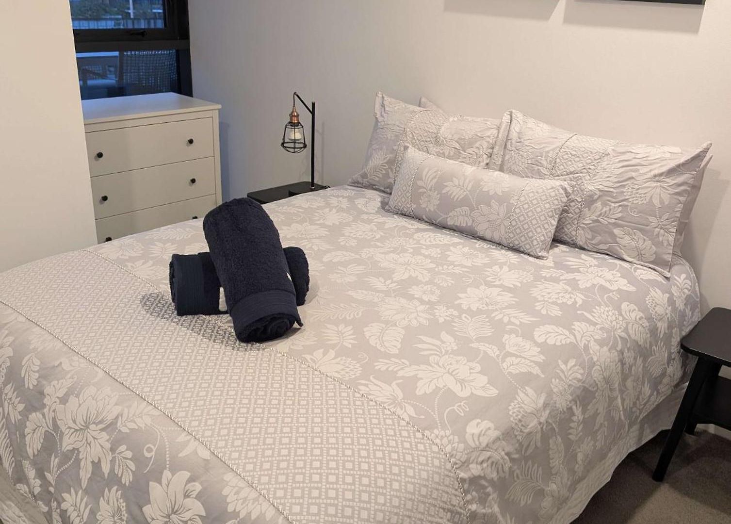 South 1 Bedroom With Pool Apartment Brisbane
