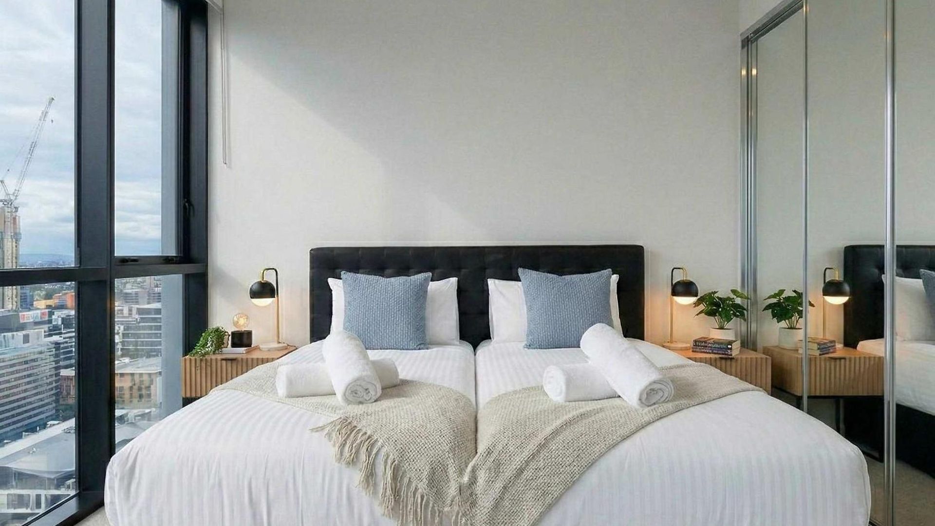 Apartment 2br Utopia Fortitude Valley -pool-rooftop-king Beds *