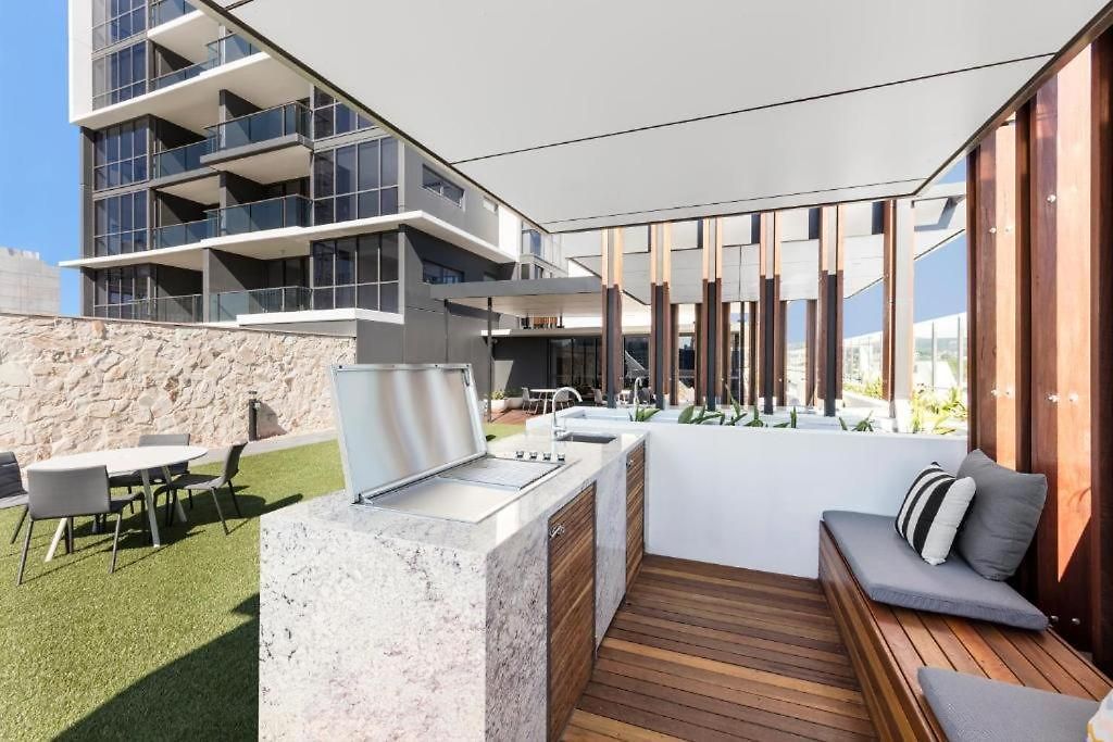 2br W Pool And Parking Near Suncorp Riverview Apartment Brisbane
