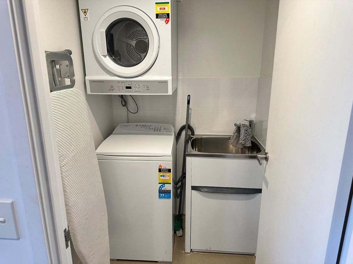 2br W Pool And Parking Near Suncorp Riverview Apartment Brisbane