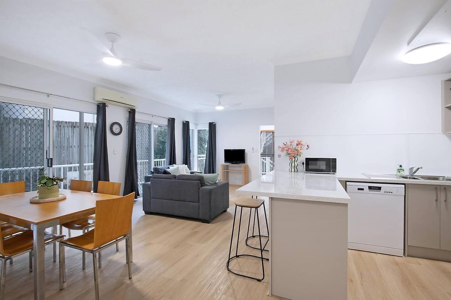 Alessandria - Simple Living Near River Apartment Brisbane