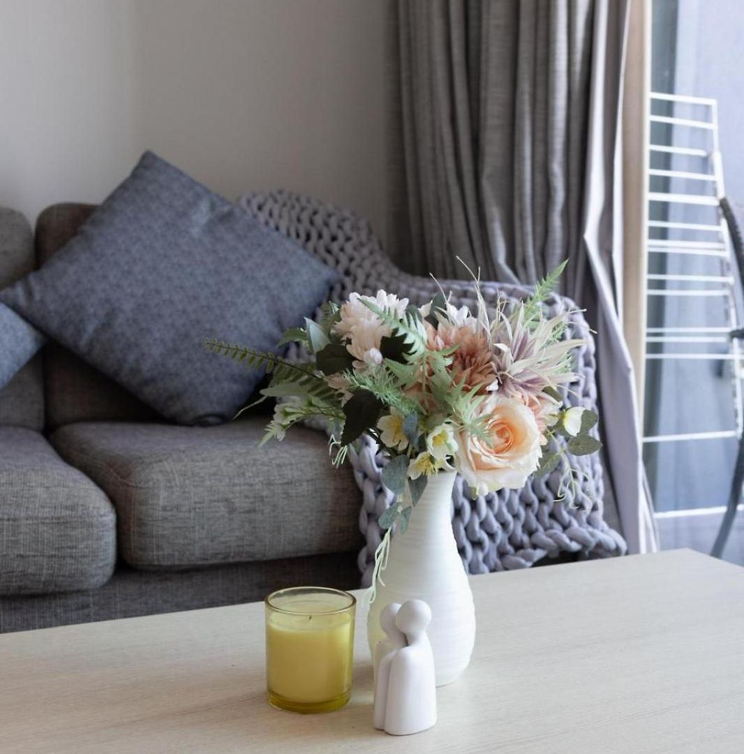 Chic 1br Retreat Heart Of Pool&gym Views *