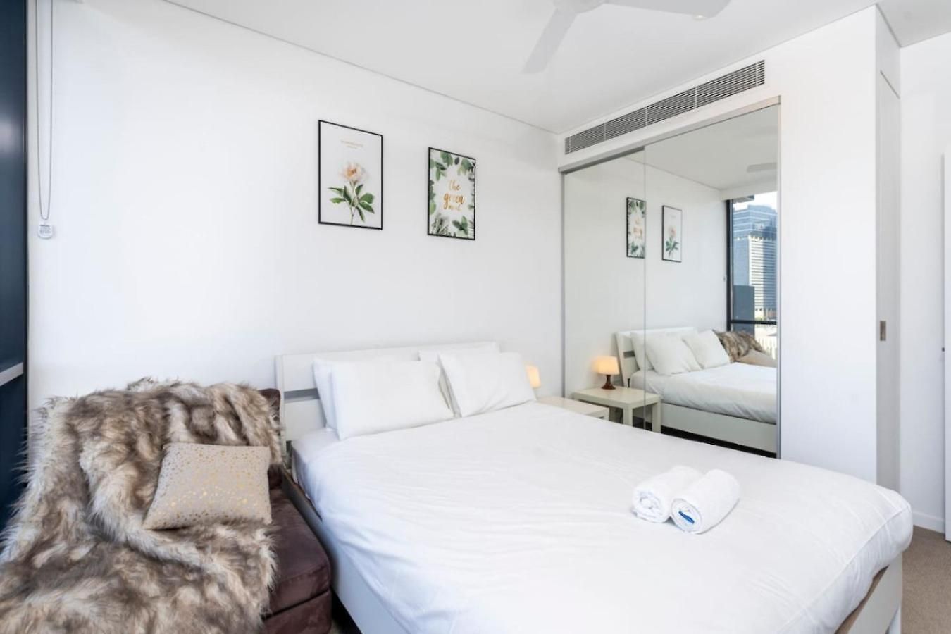 Prime 2br Location Pool Parking Bct 1004 Brisbane