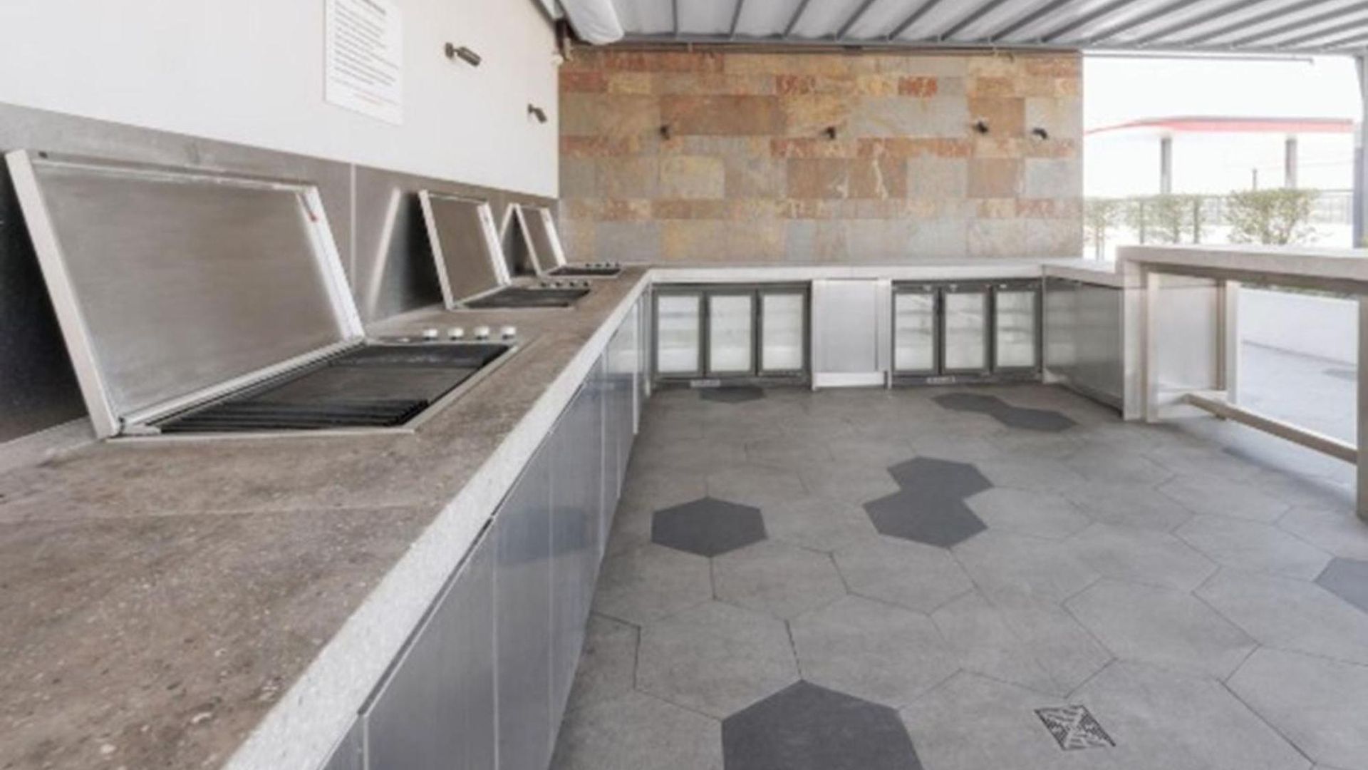 Luxe-valley 2br 2bath Infinity Pool Apartment *
