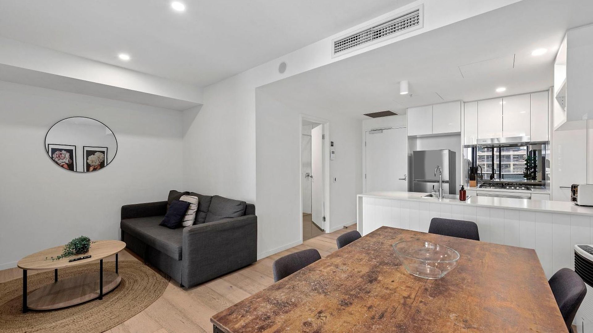 Breathtaking Sunset Views & Fantastic Location! Brisbane