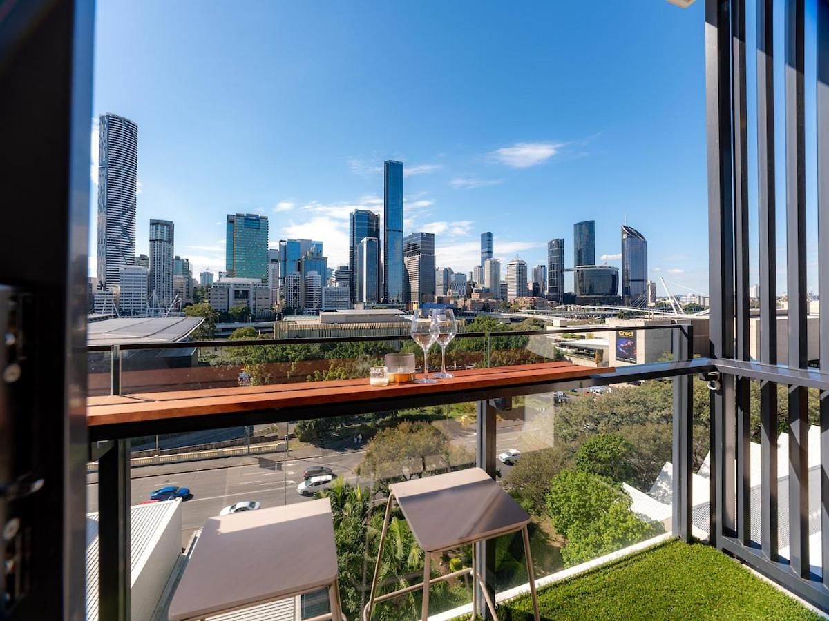 Panoramic Skyline - Walk To South Bank Apartment