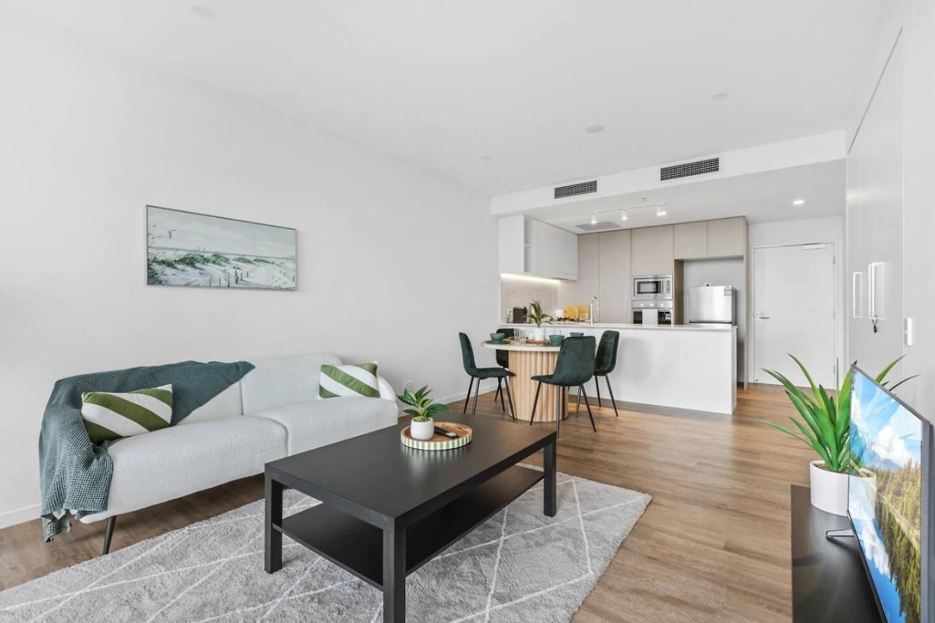 Apartment Walk To The Gabba With Rooftop Pool & Secure Carpark With Beautiful Views