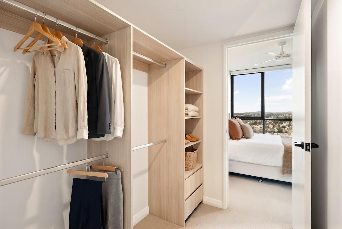 Apartment Utopia Deluxe 25th Floor Views, Pool & Gym