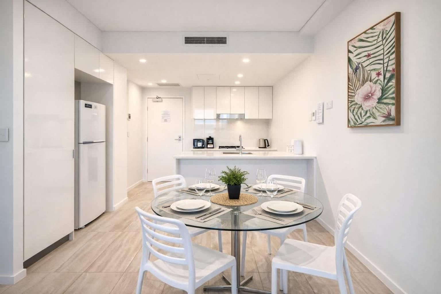 2br Night Life -pool -2car Parking-rooftop-intercom
