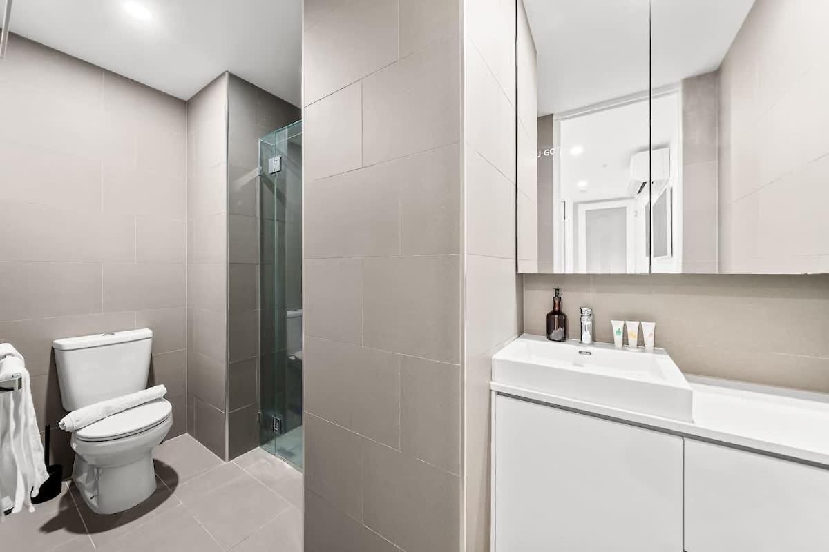 Apartment Johnson - Modern Brisbanecity-fringe W Parking Brisbane