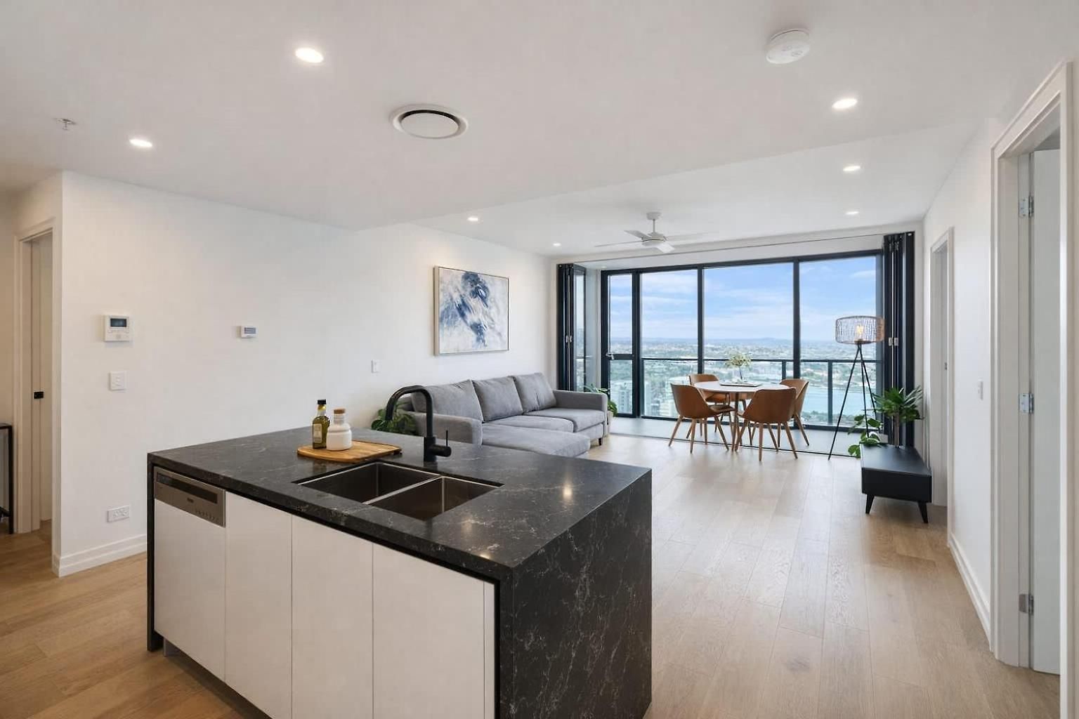 2br Utopia Fortitude Valley -pool-rooftop-king Beds Apartment *