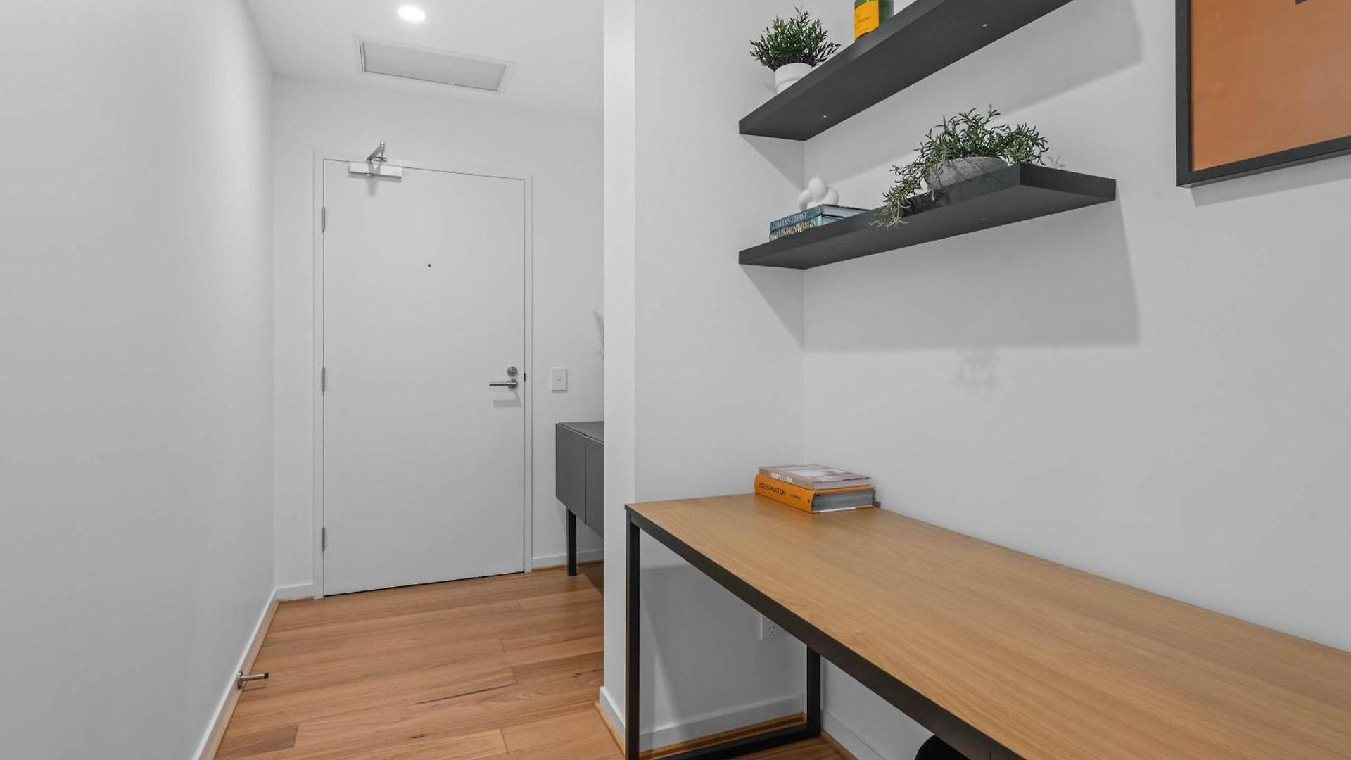 Luxury 2 Bed 2 Bath Parking Pool Gym & Sauna * Brisbane