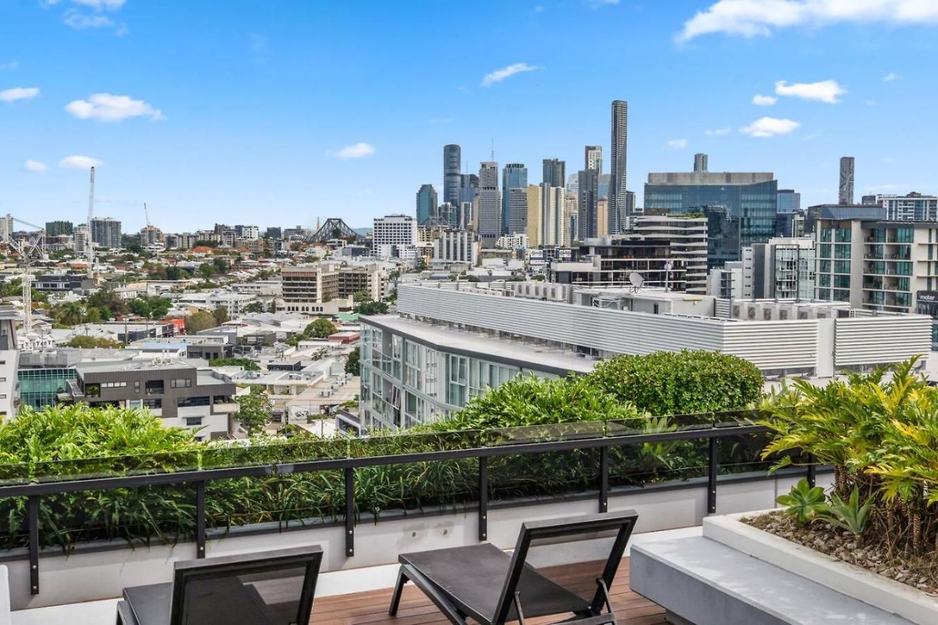 Apartment Premium Urban With Rooftop Pool And Views *