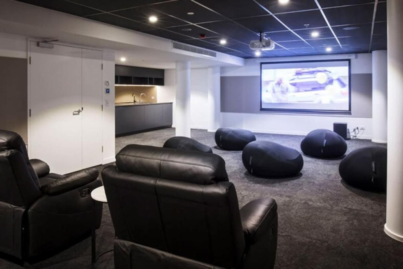 Apartment Modern Vibrant - 1 Bedroom Pool Gym Sauna Brisbane