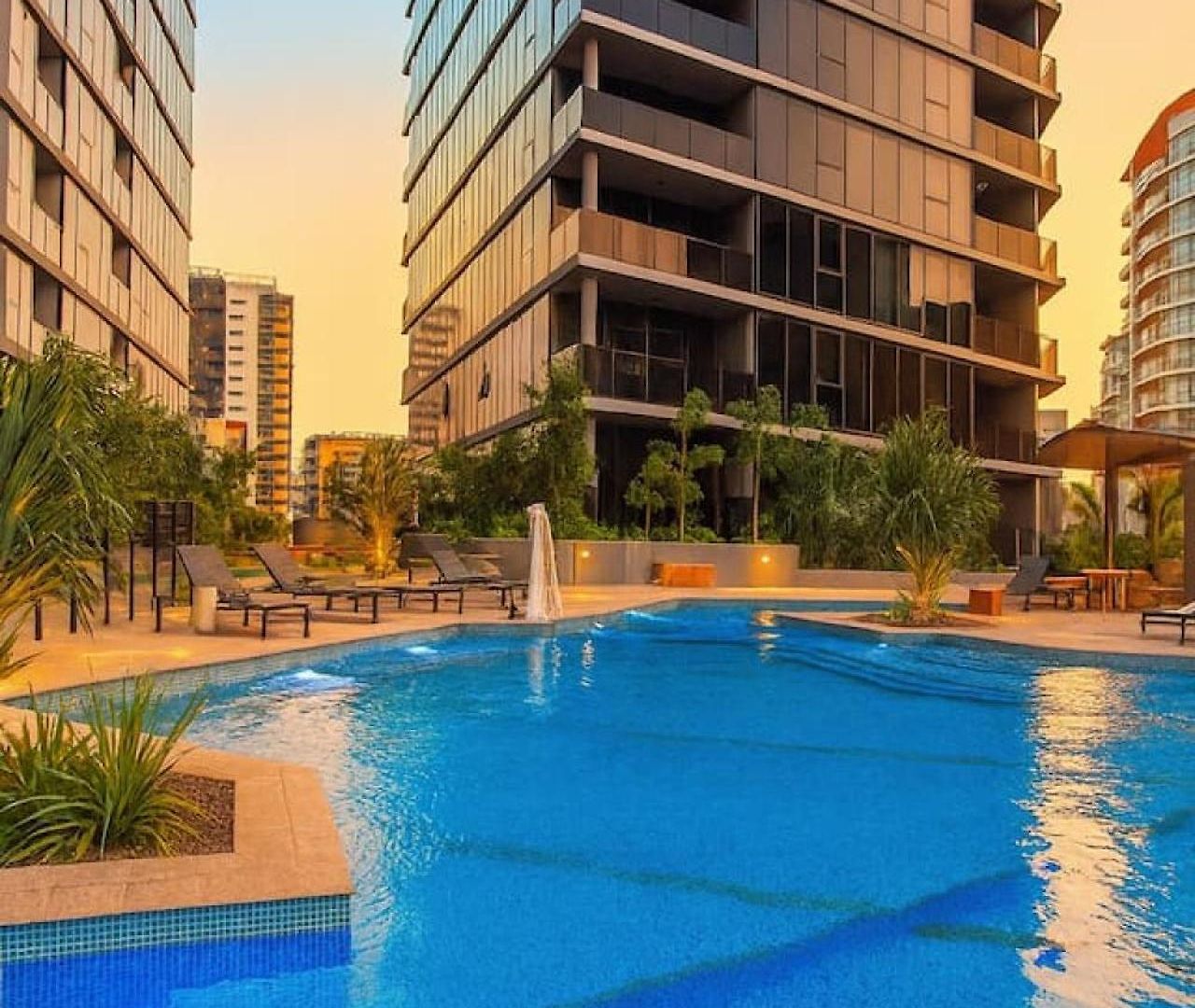 Modern W Pool, Gym, Views - South Brisbane
