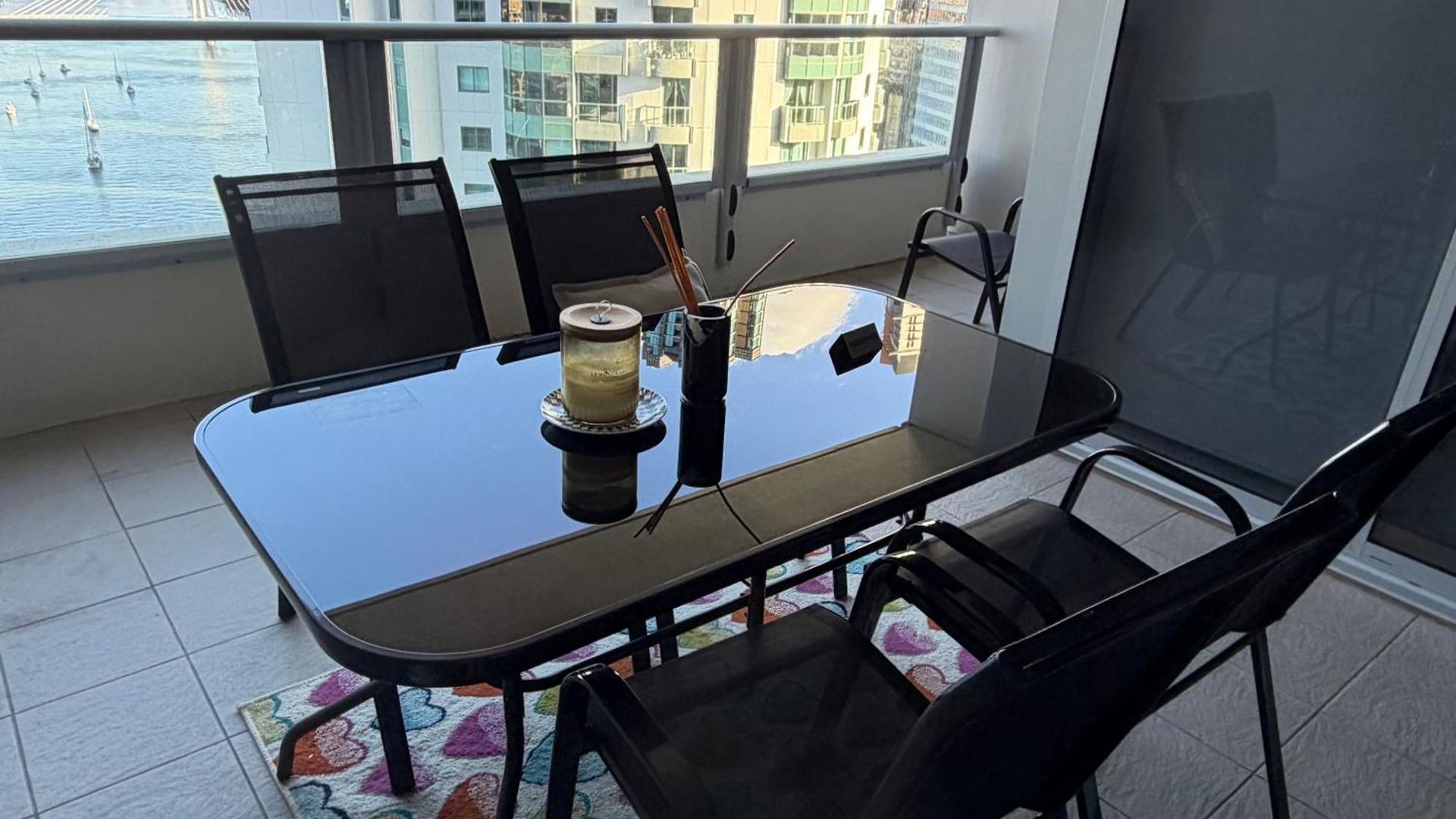 2bed 2bath Riverfront Luxury Views Apartment