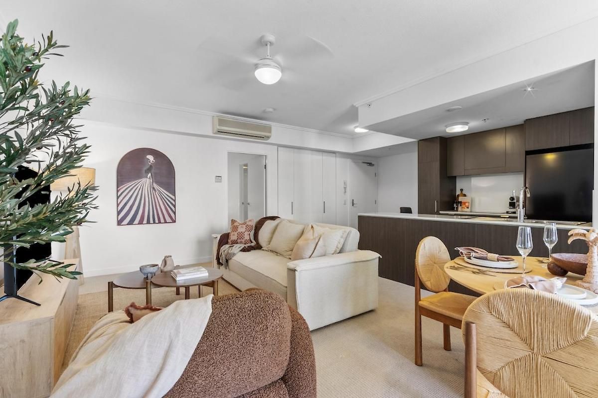Apartment St And Story Bridge, Bbq , Pool & Free Parking *