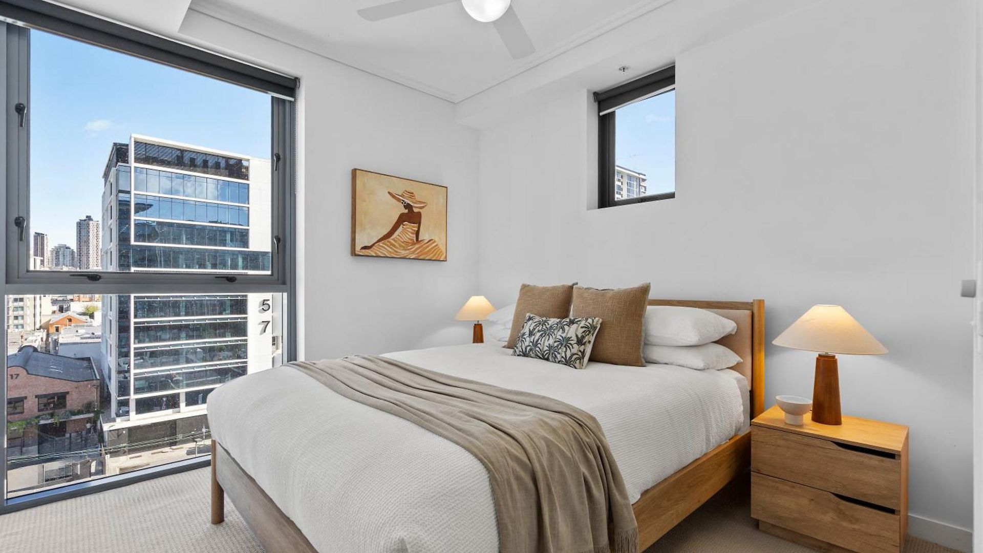St With Story Bridge Views, Pool & Free Parking Apartment *
