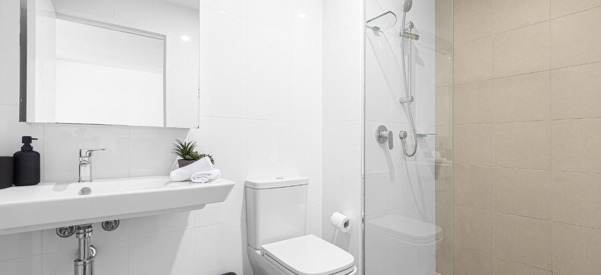 Milton Luxe 1bd With Views Pool Car Park Balcony Walk To Suncorp Apartment Brisbane