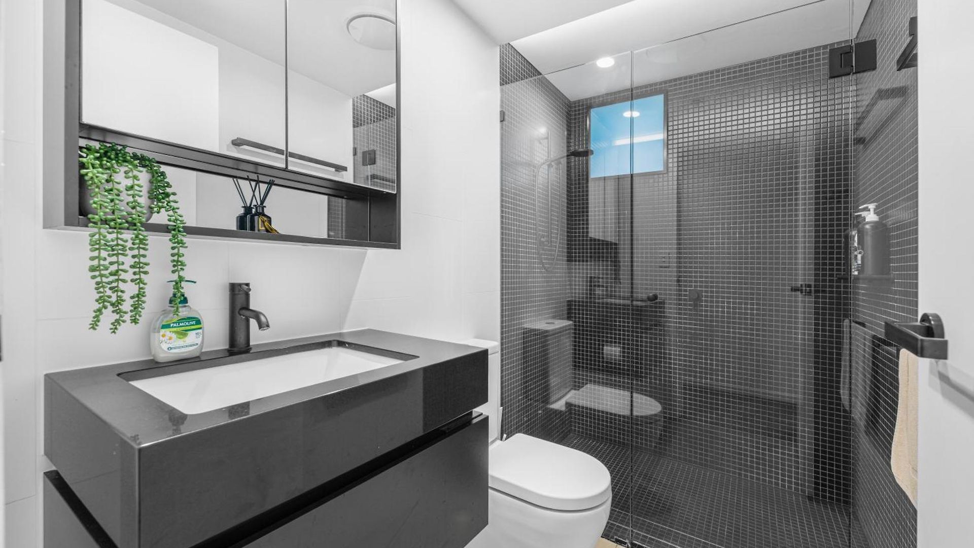 Modern 2br And Pool With South Square * Brisbane