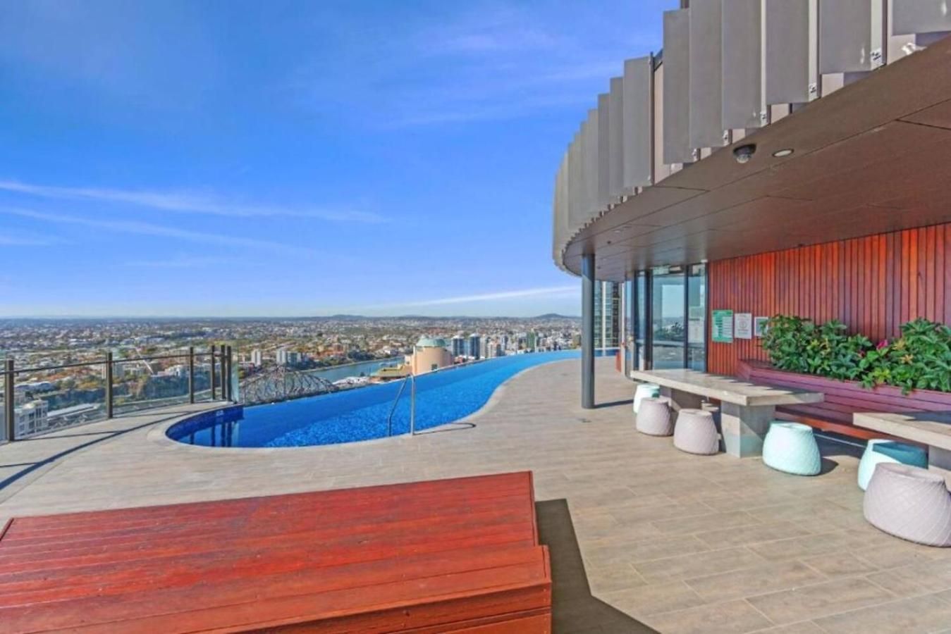 550 Queen St. Apartment *