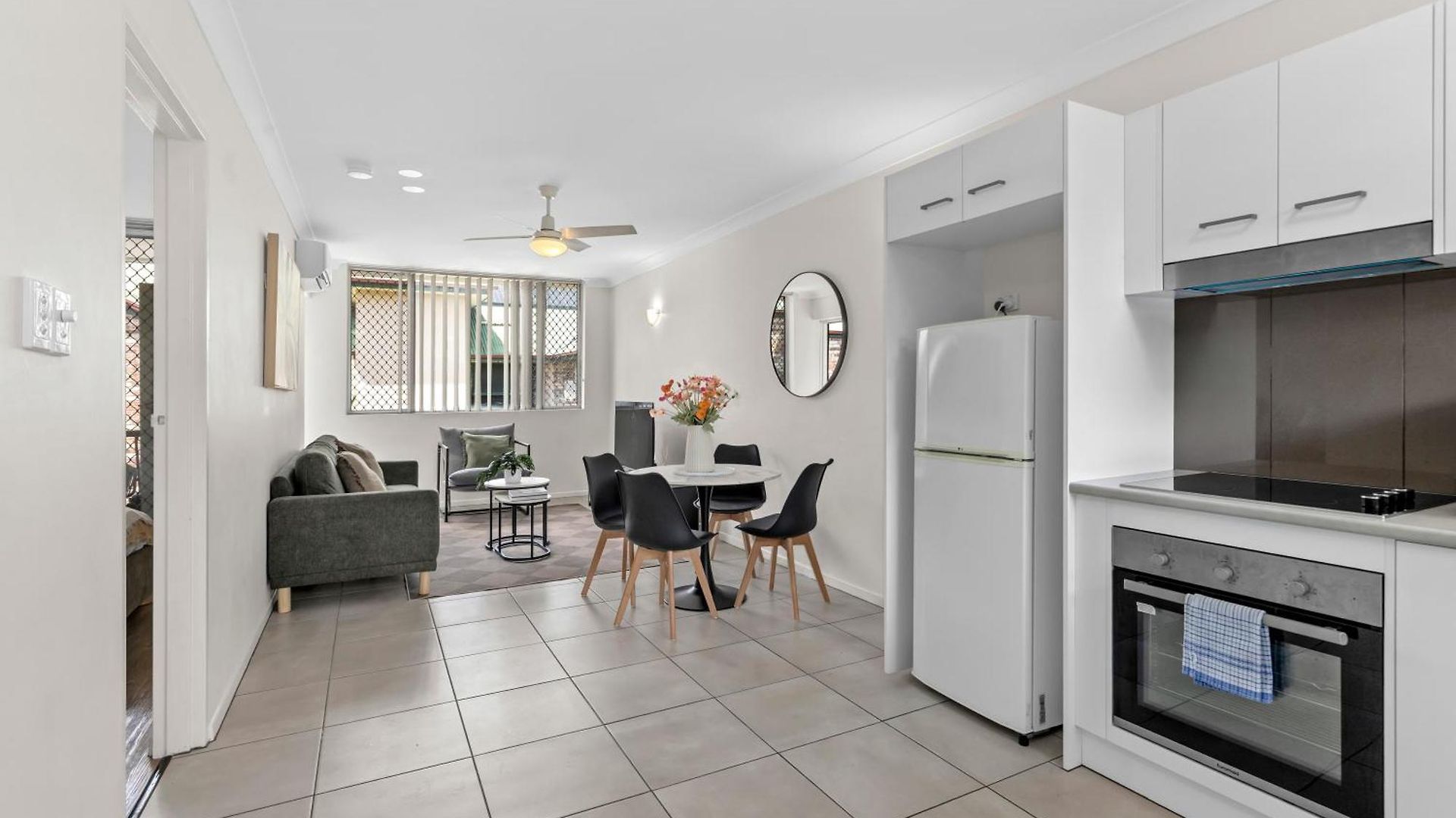 Cozy 1br Near Hospitals And Cbd With Parking!