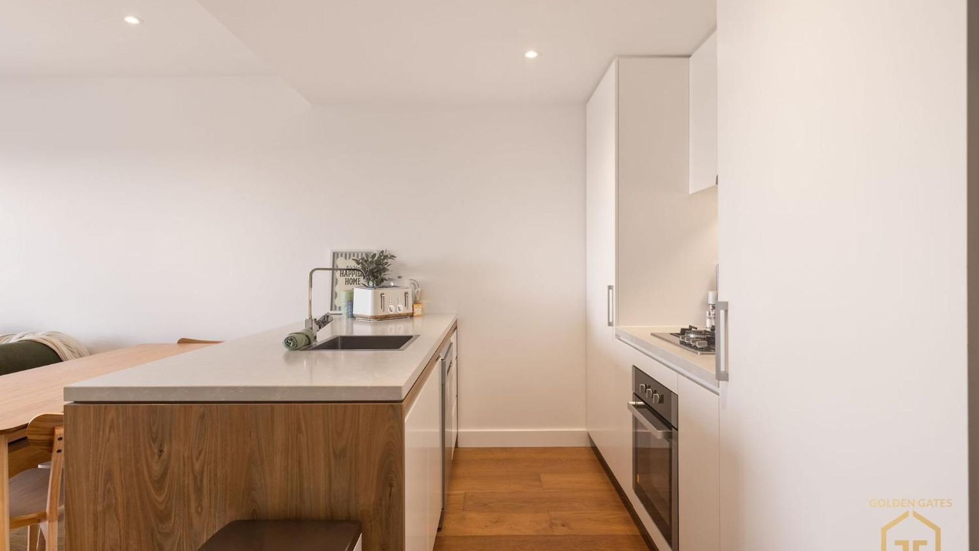 Apartment 2br In Fv Flatiron | Pool, Gym, Train Brisbane