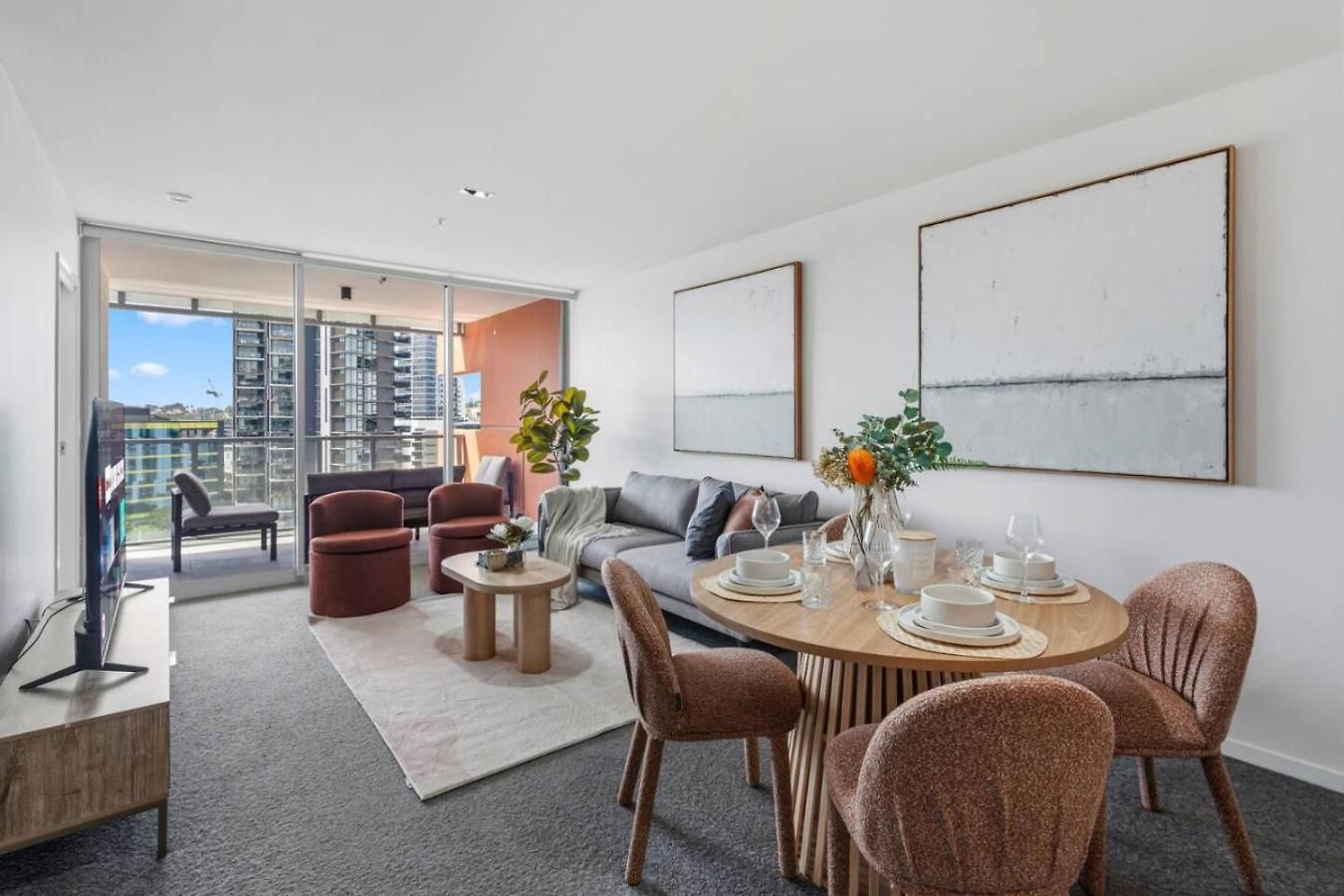 Premium Urban With Rooftop Pool And Views *