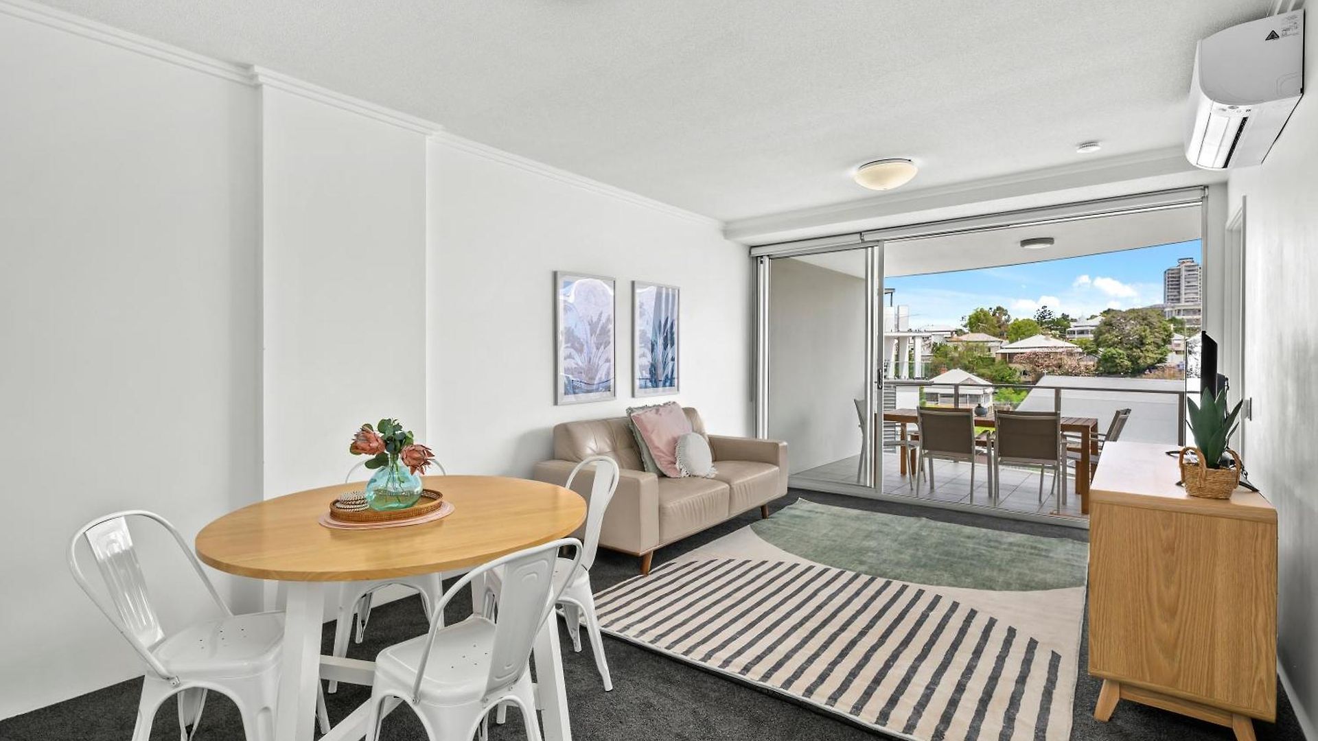 South Bank With Pool, Hot Tub & Parking