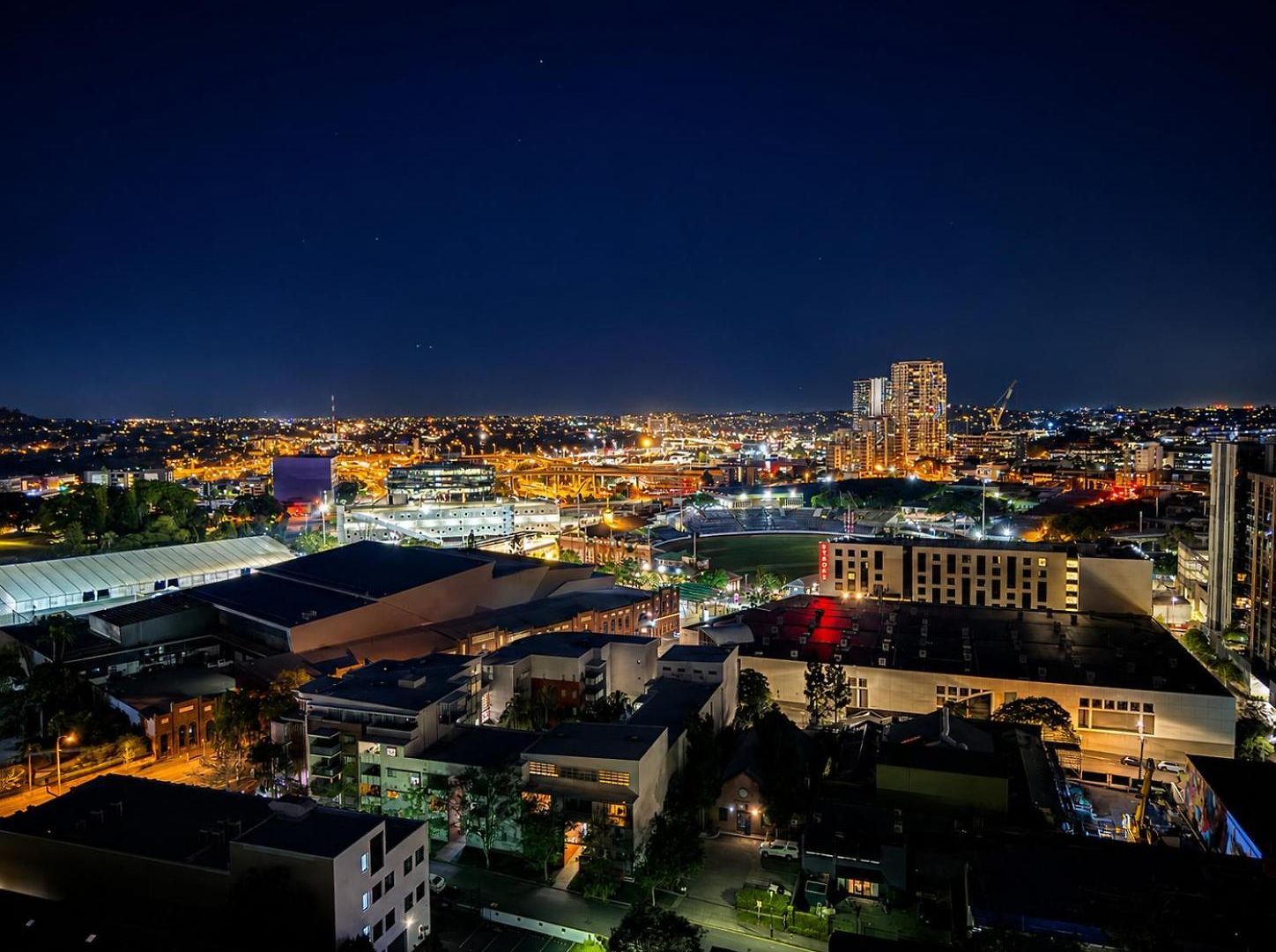 Valley Luxe - High Level Scenic Brisbane
