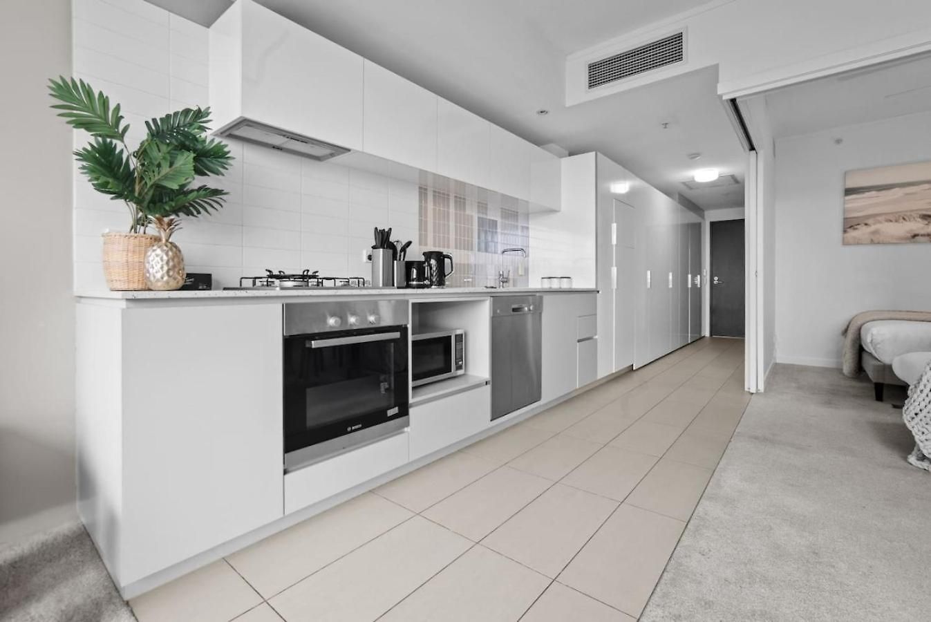 Stylish Fortitude Valley Aptcity Views Parking Brisbane