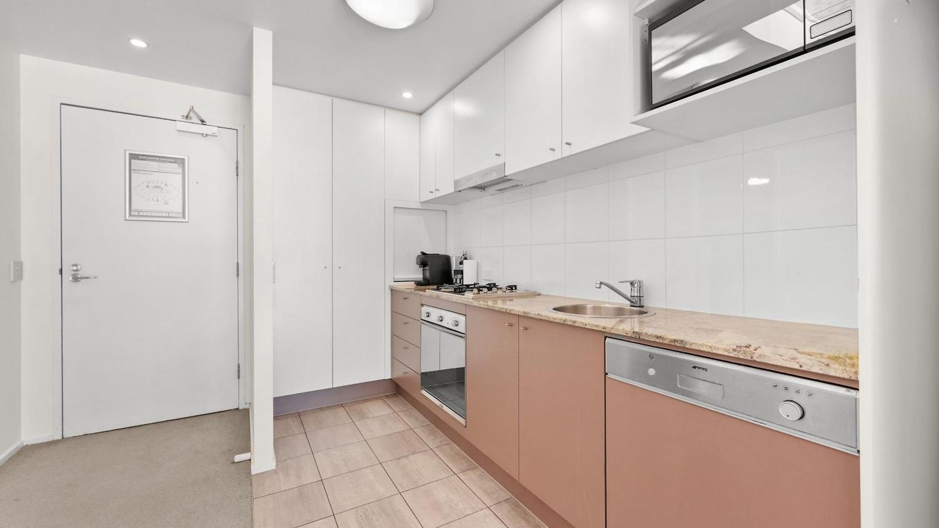 Apartment Full Water View - Sleeps 7 - Parking - Pool & Sauna Brisbane