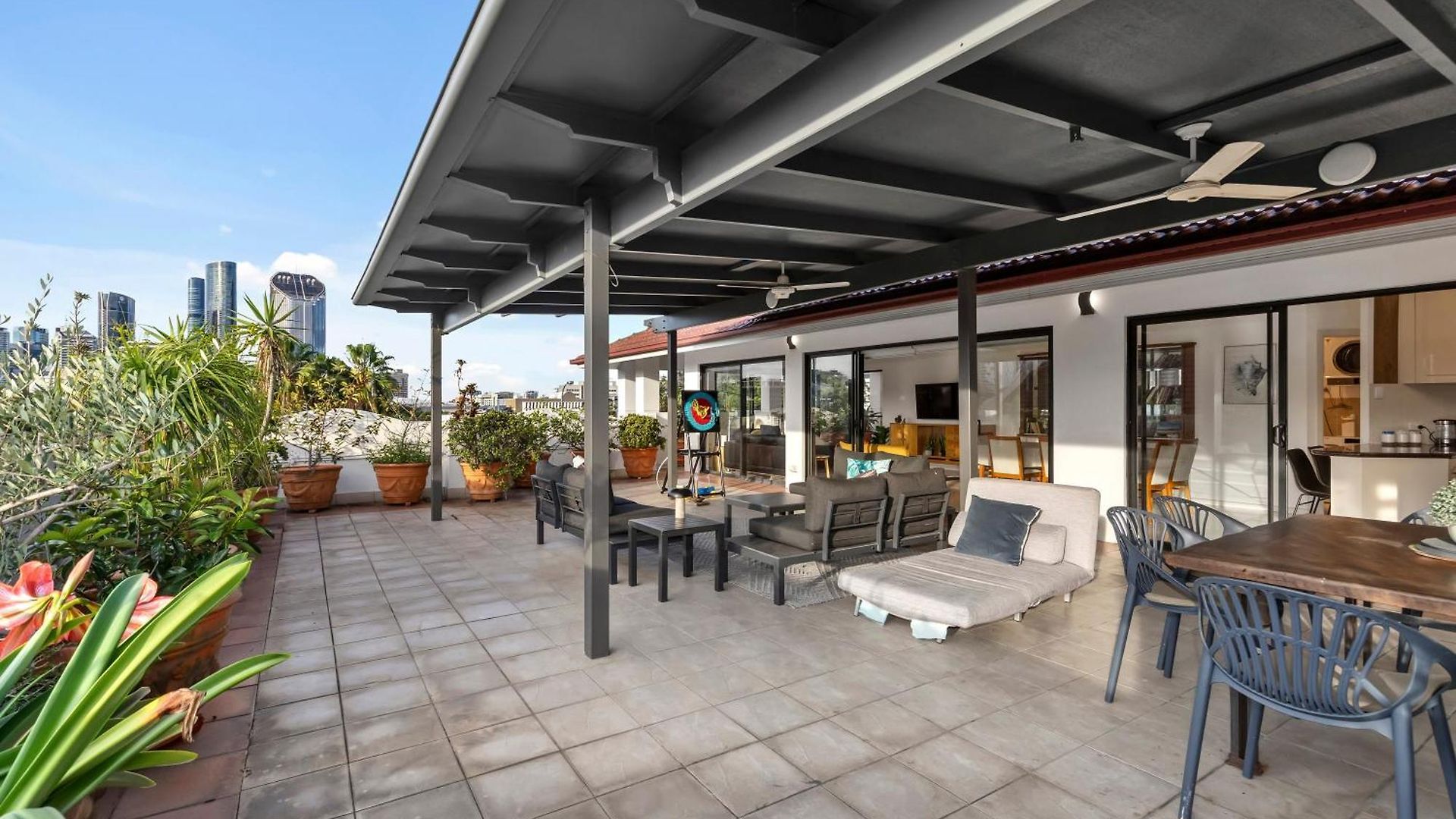 Apartment Spacious 2br With Wifi, Parking & Huge Balcony Brisbane