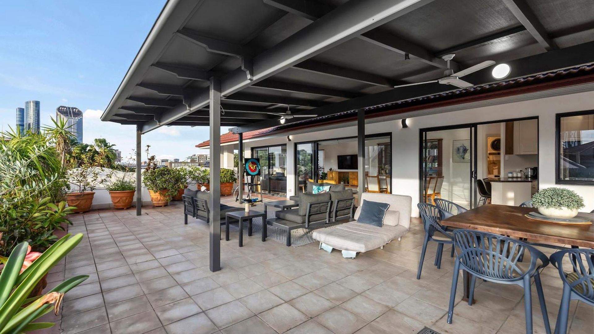 Spacious 2br With Wifi, Parking & Huge Balcony Apartment Brisbane