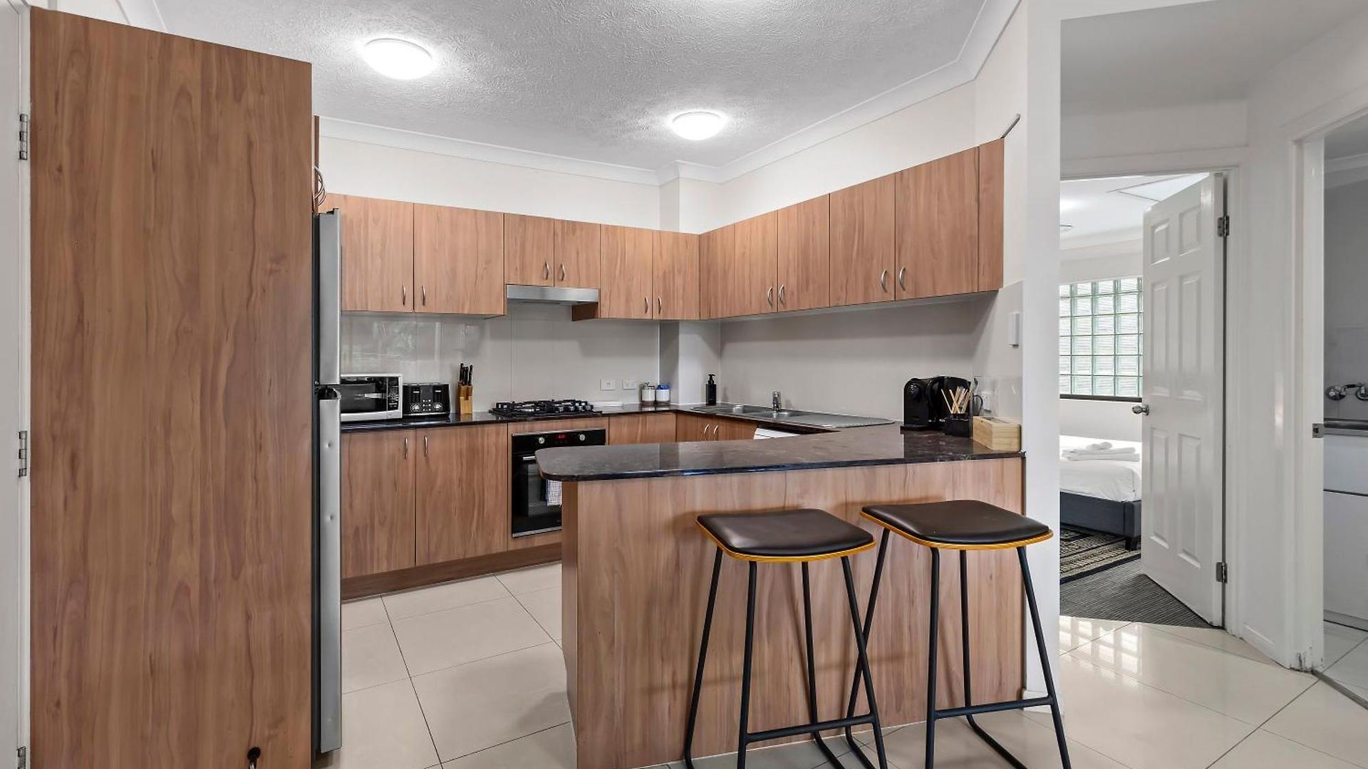 Bright 2br With Parking, Balcony & Wifi Apartment Brisbane