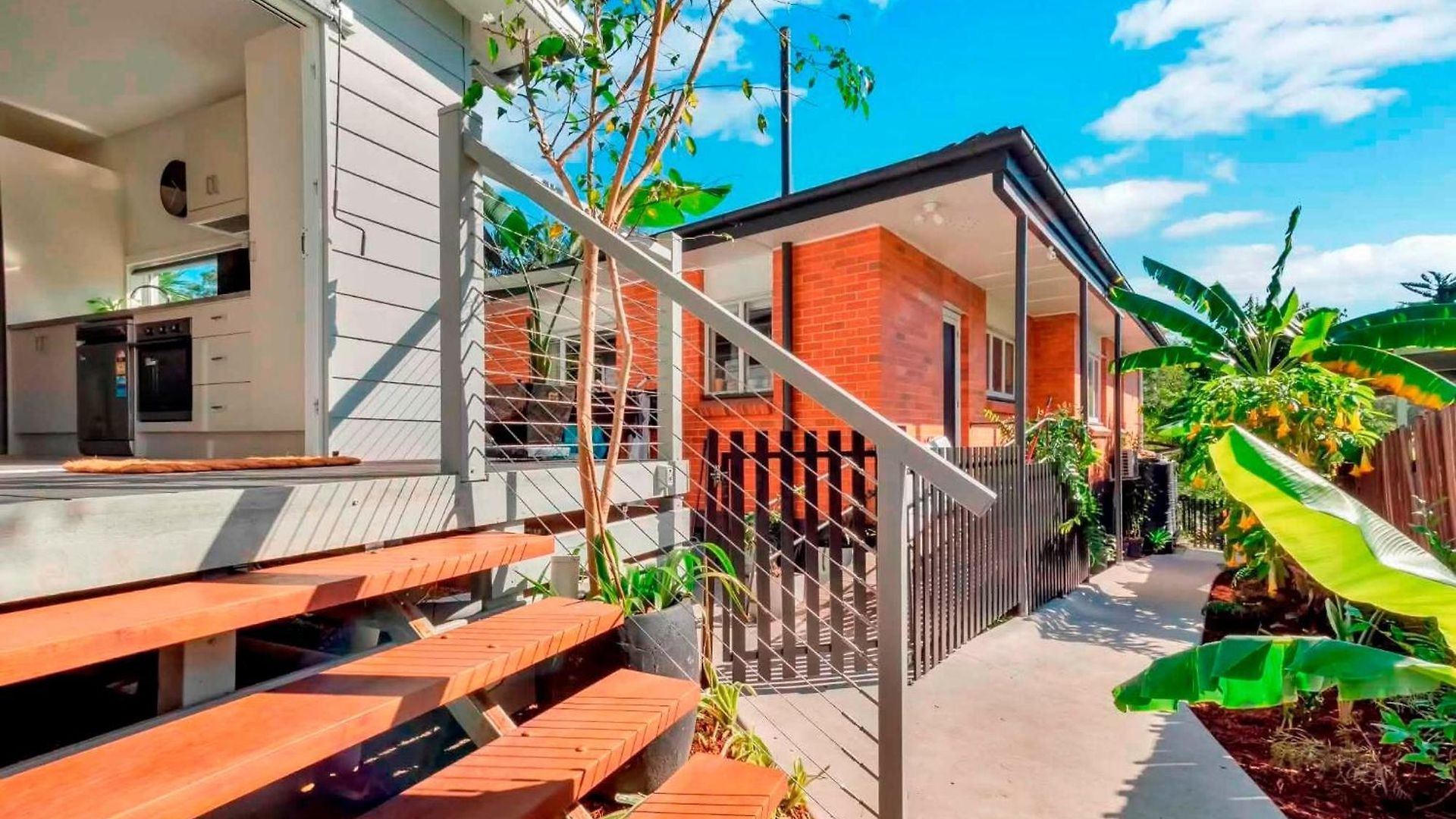 Private Modern - Separate Entry Apartment Brisbane