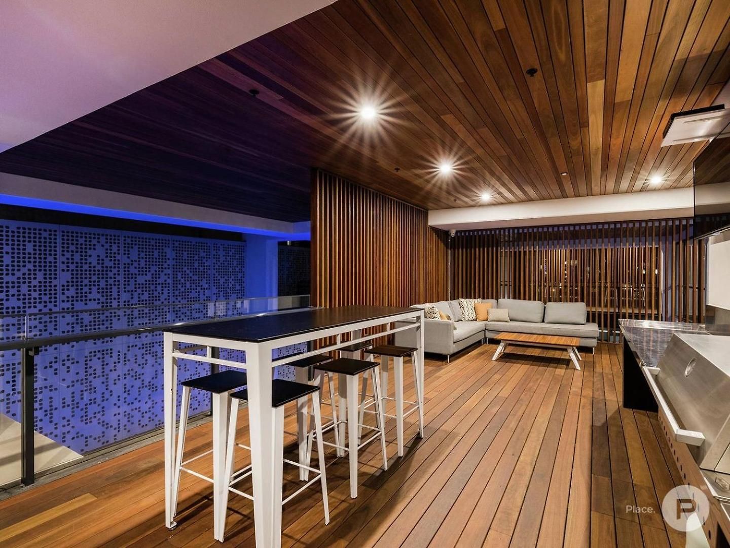 Apartment Southbank With Pool, Sauna & Parking