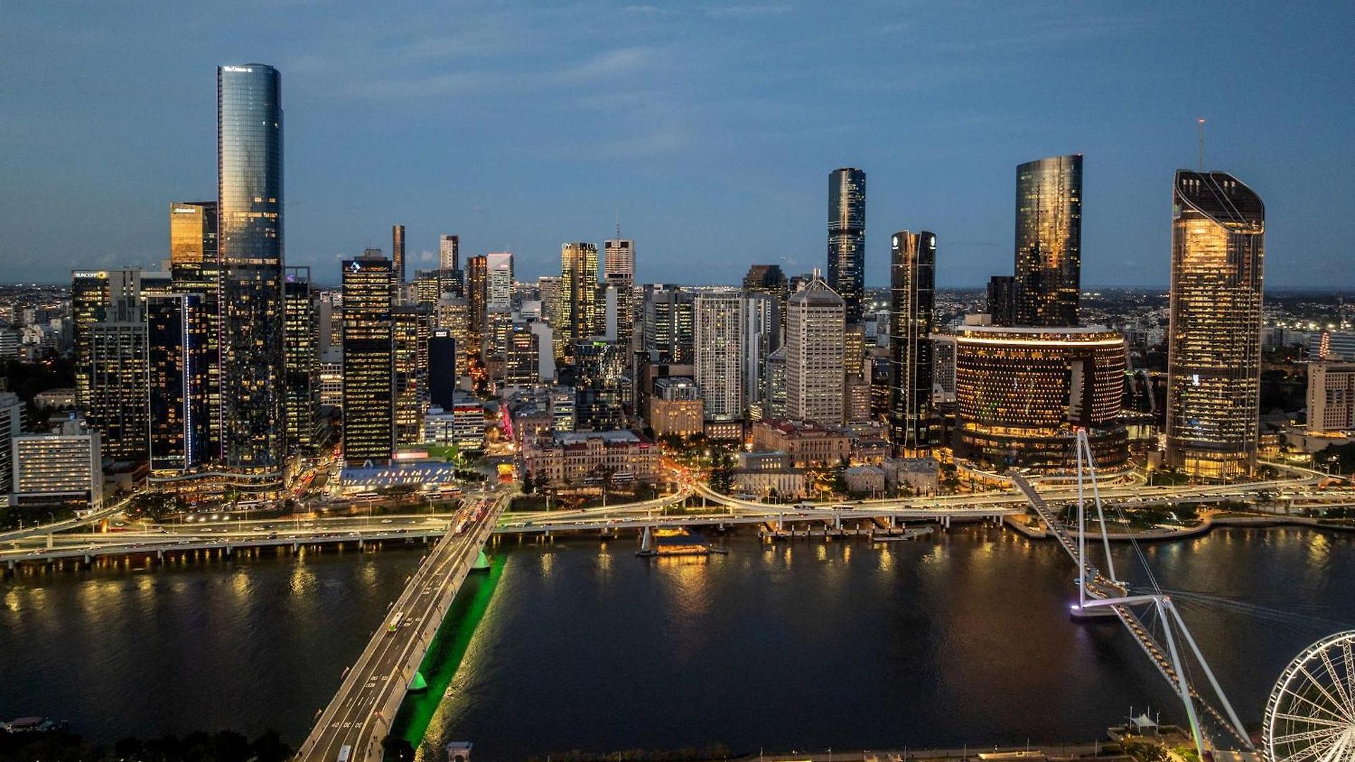 Apartment Riverfront Luxe 2br Cbd With Iconic & Bridge Views