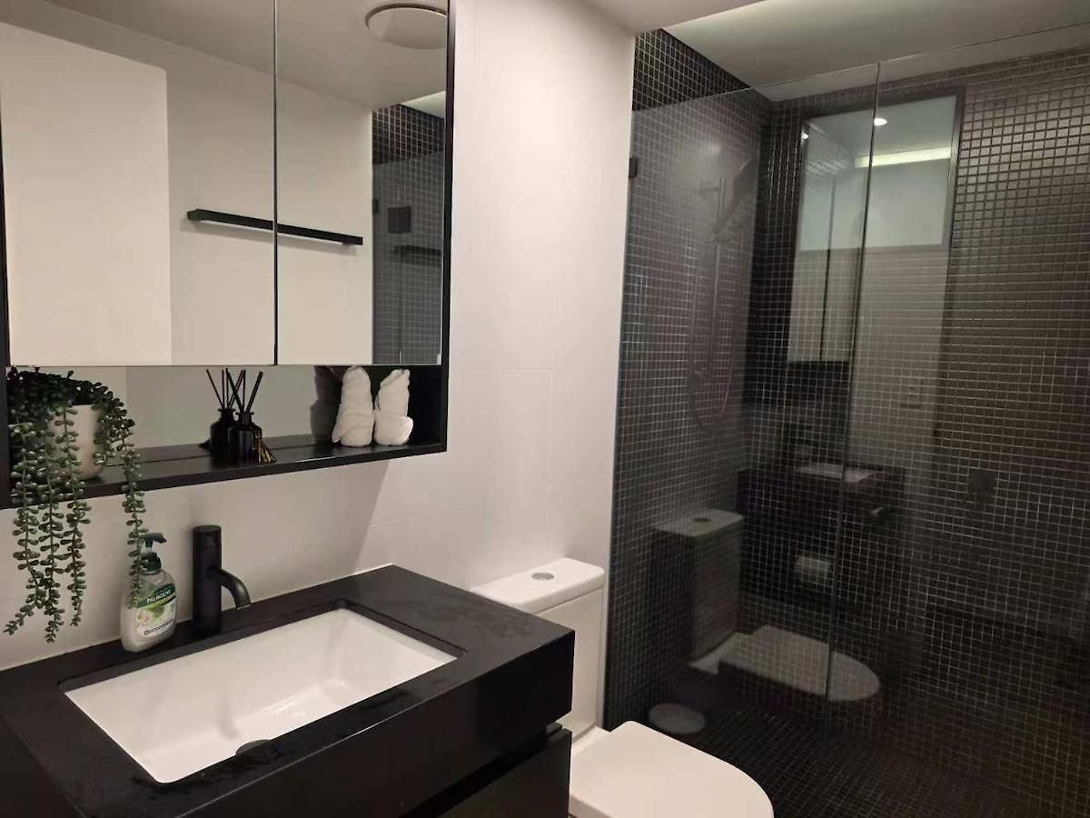Apartment Modern 2br And Pool With South Square *