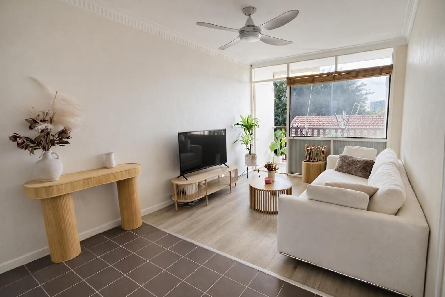 Apartment Cozy And 1 Bedroom