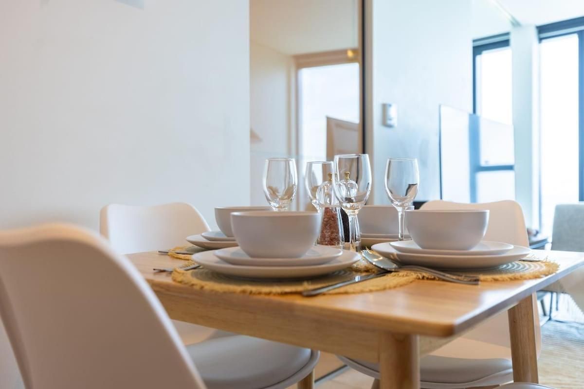 Apartment Lvl72 Breathtaking Views With Parking, Pool & Gym *