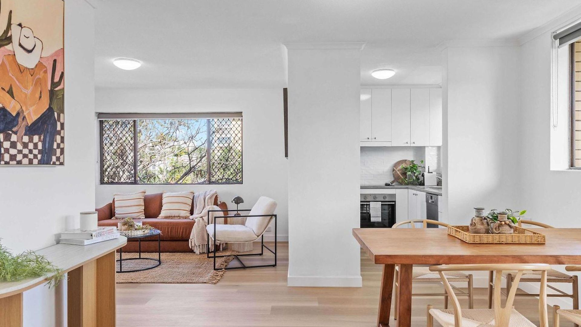 Llewellyn Court Apartment